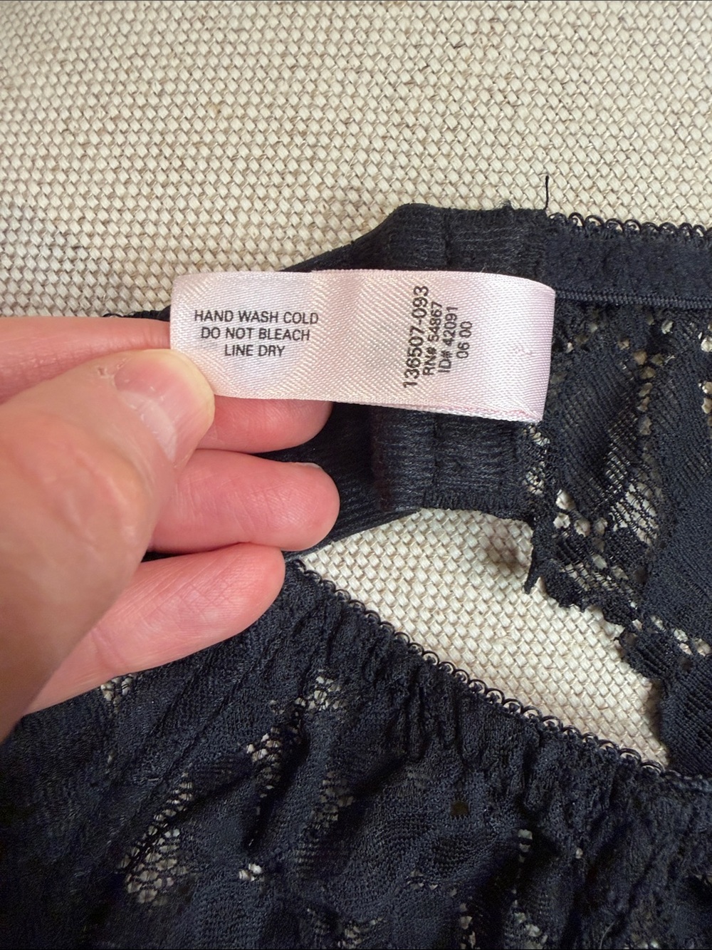 Victoria's Secret Black Lace Garter Belt - Picture 5 of 5